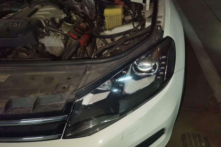Used Volkswagen Touareg 2013 3.0 TSI Limited Luxury Edition Engine Bay Left