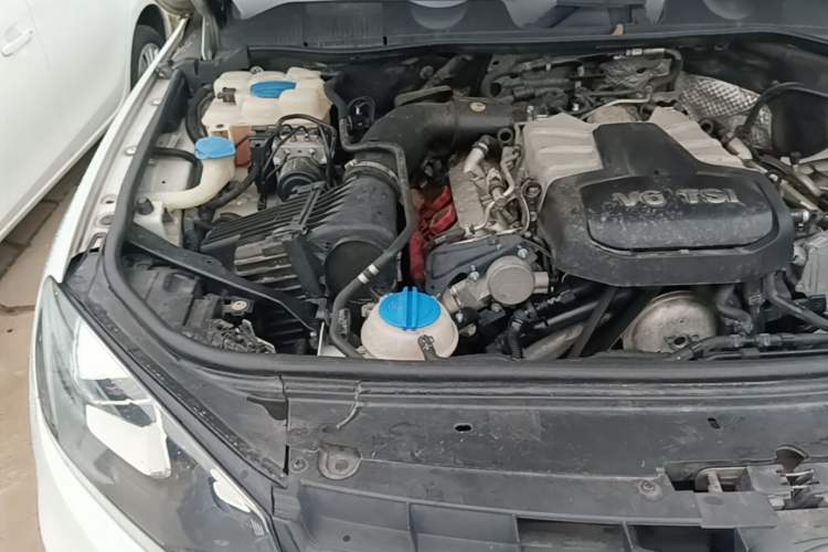 Used Volkswagen Touareg 2013 3.0 TSI X 10th Anniversary Limited Edition Engine Bay Right