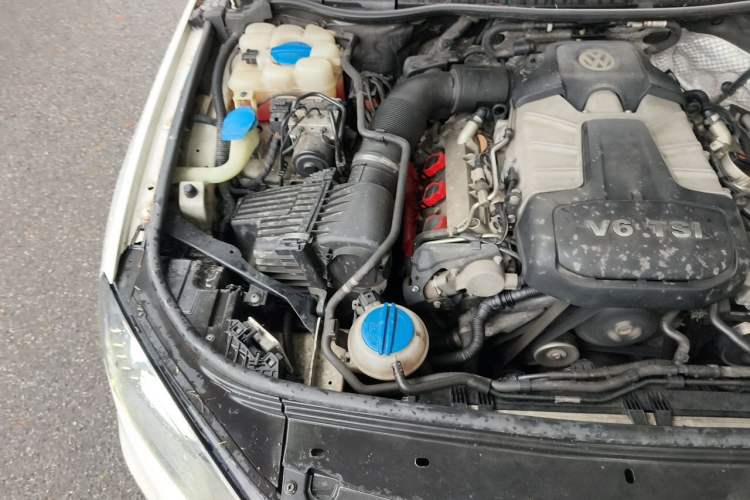 Used Volkswagen Touareg 2013 3.0 TSI Limited Luxury Edition Engine Bay Right