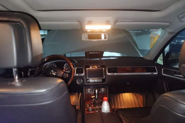 Used Volkswagen Touareg 2013 3.0 TSI Limited Luxury Edition Headliner