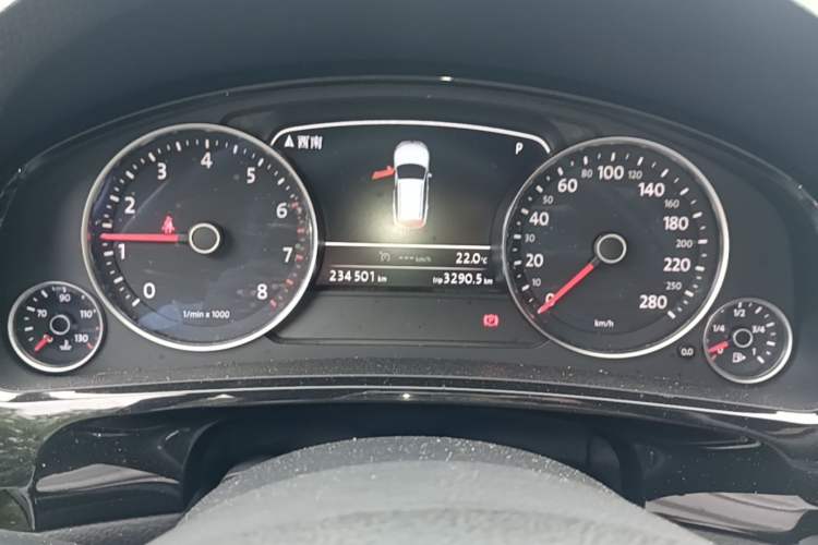 Used Volkswagen Touareg 2013 3.0 TSI X 10th Anniversary Limited Edition Instrument Cluster