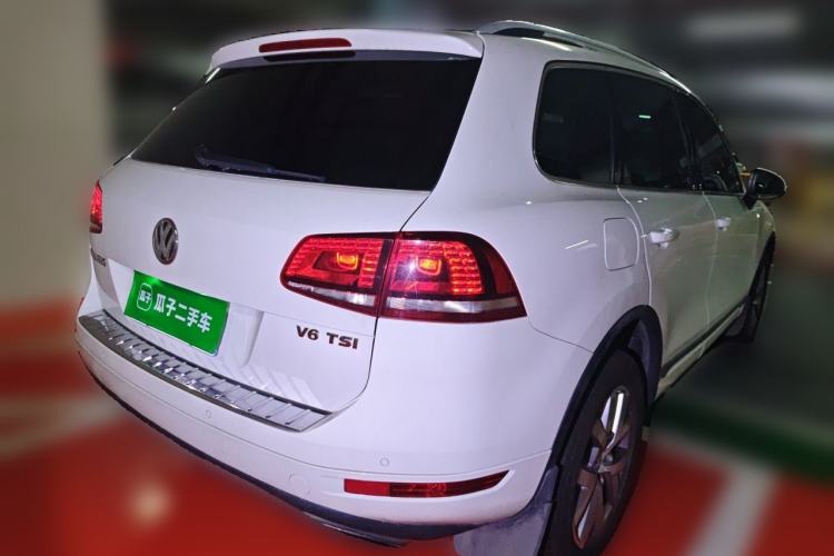 Used Volkswagen Touareg 2013 3.0 TSI X 10th Anniversary Limited Edition Rear Right 45 Deg