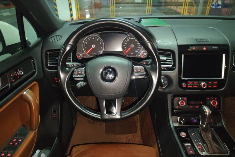 Used Volkswagen Touareg 2013 3.0 TSI X 10th Anniversary Limited Edition Steering Wheel