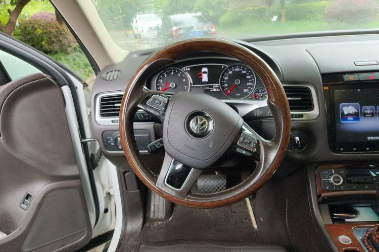 Used Volkswagen Touareg 2013 3.0 TSI Limited Luxury Edition Steering Wheel