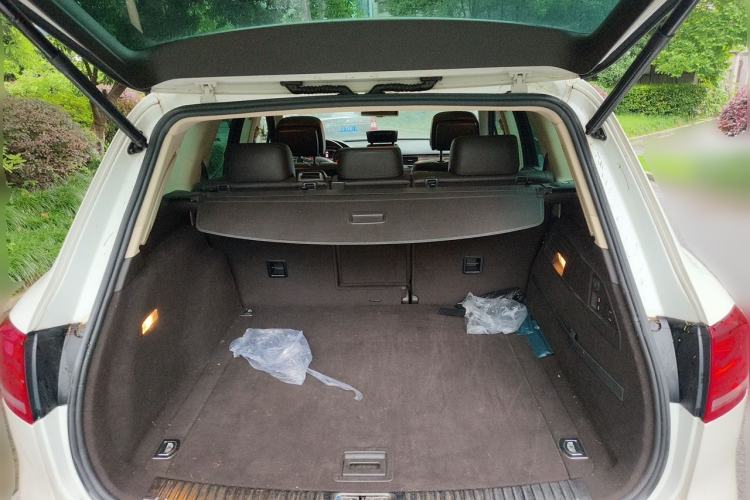 Used Volkswagen Touareg 2013 3.0 TSI Limited Luxury Edition Trunk