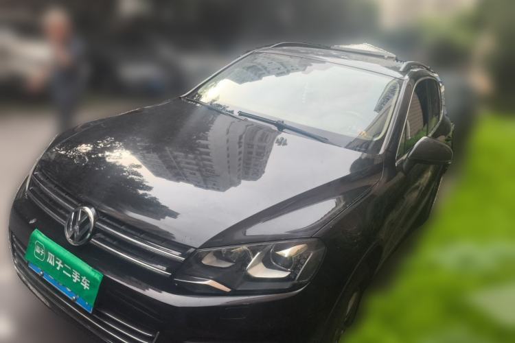 Used Volkswagen Touareg 2014 3.0 TSI New Edition Guazi used car, China used car export, Used car for sale, Used  cars, Cheapest cars for sale