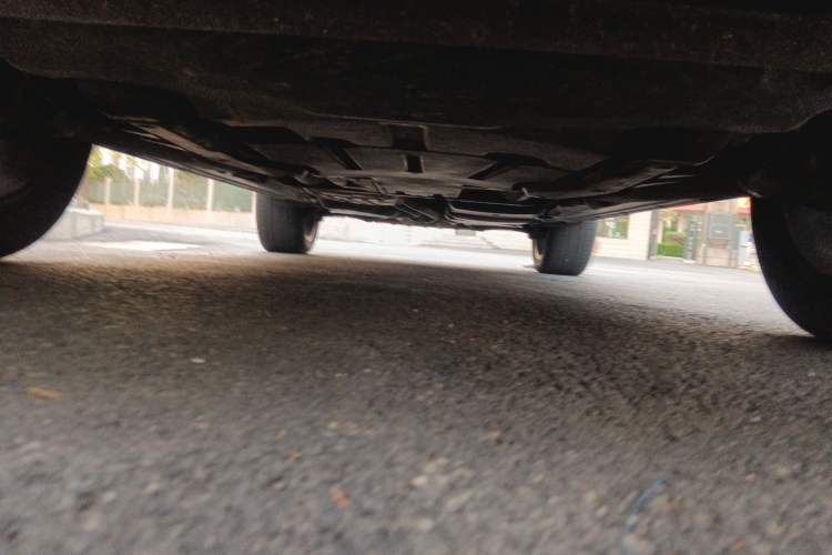 Used Volkswagen Touareg  Chassis Front