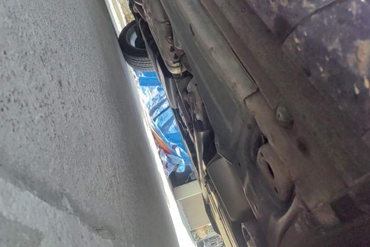 Used Volkswagen Touareg  Chassis Front Right