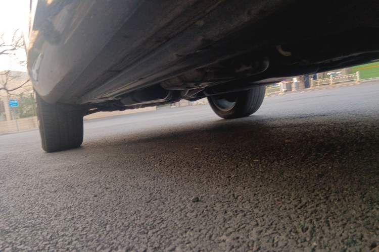 Used Volkswagen Touareg  Chassis Front Right