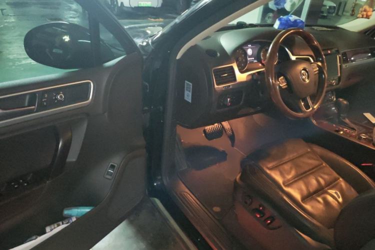 Used Volkswagen Touareg 2014 3.0 TSI New Edition Driver Seat