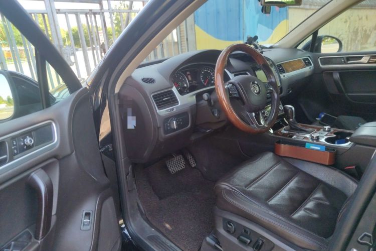 Used Volkswagen Touareg  Driver Seat