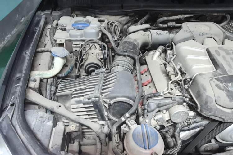 Used Volkswagen Touareg 2014 3.0 TSI New Edition Engine Bay Right