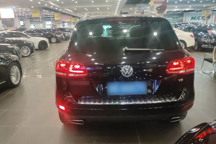 Used Volkswagen Touareg 2014 4.2L Standard Edition Exterior 4
