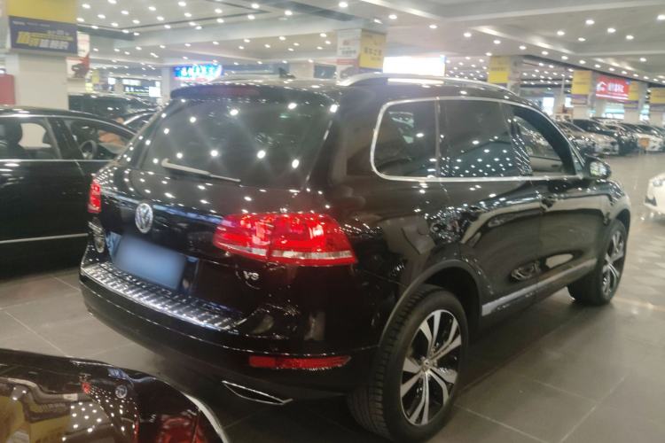 Used Volkswagen Touareg 2014 4.2L Standard Edition Exterior 5