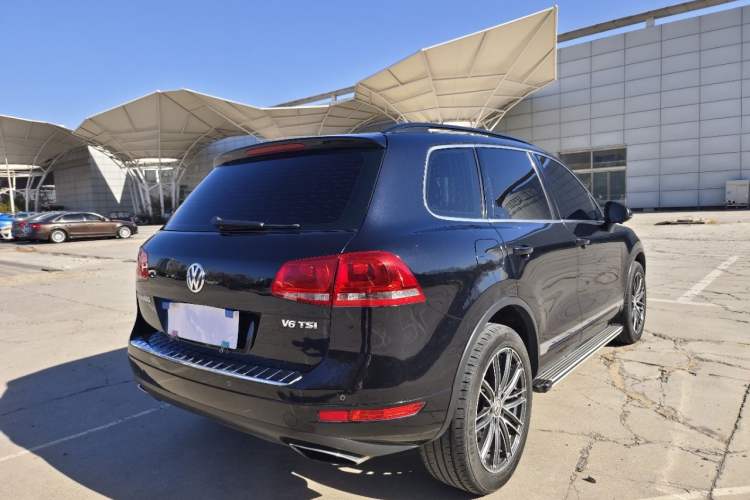Used Volkswagen Touareg 2014 3.0 TSI New Edition Exterior 5
