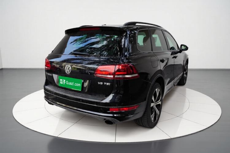 Used Volkswagen Touareg 2014 3.0 TSI Black Explorer Exterior 5