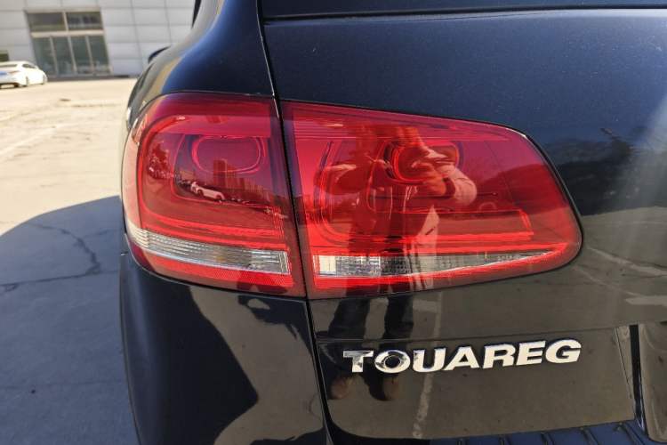 Used Volkswagen Touareg 2014 3.0 TSI New Edition Exterior 8