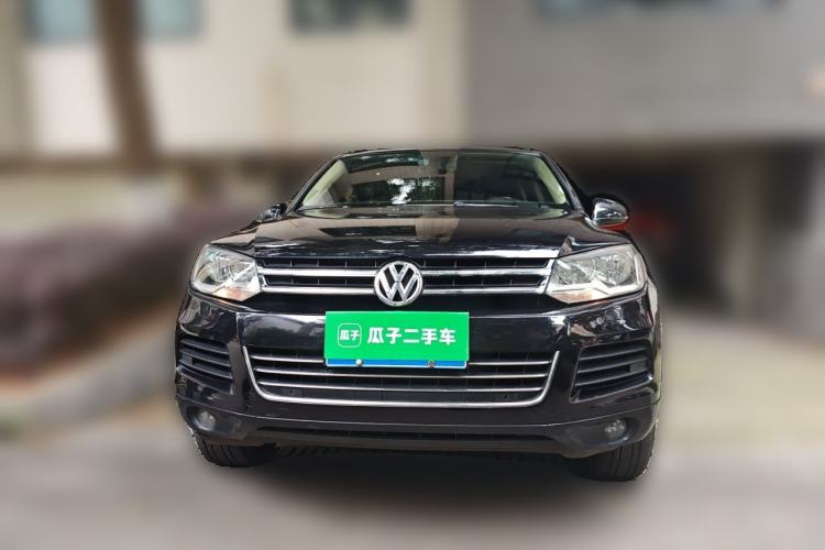 Used Volkswagen Touareg 2014 3.0 TSI New Edition Front