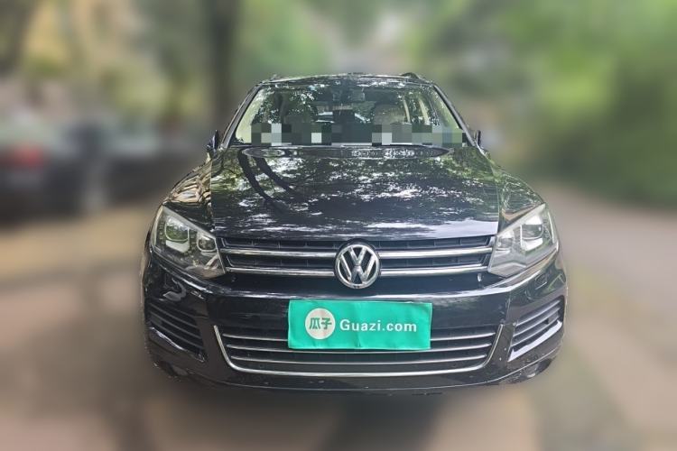 Used Volkswagen Touareg 2014 3.0 TSI New Edition Front