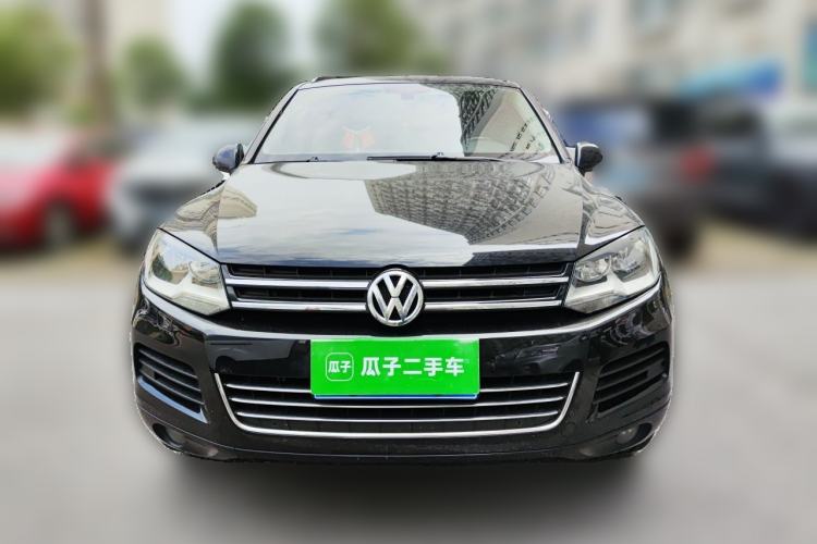 Used Volkswagen Touareg 2014 3.0 TSI New Edition Front