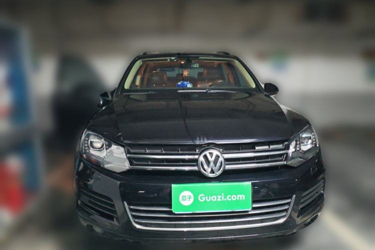 Used Volkswagen Touareg 2014 3.0 TSI New Edition Front