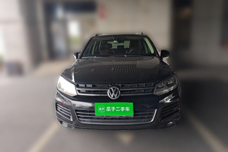 Used Volkswagen Touareg 2014 3.0 TSI New Edition Front