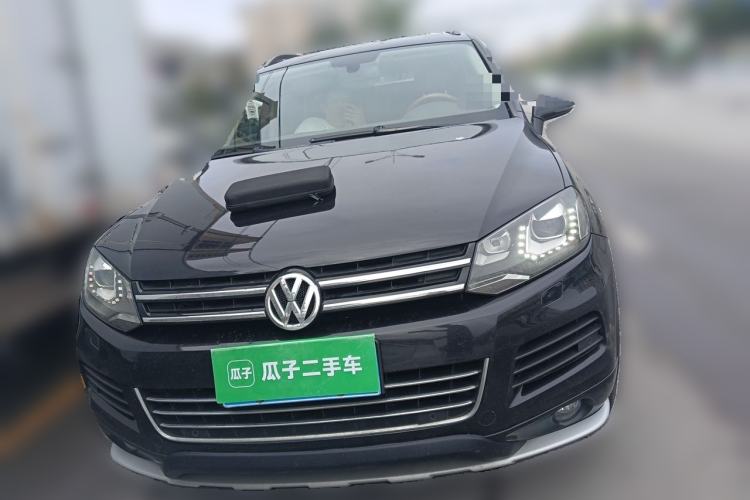 Used Volkswagen Touareg 2014 3.0 TSI New Edition Front