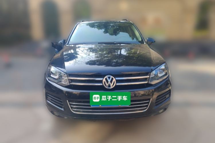 Used Volkswagen Touareg 2014 3.0 TSI New Edition Front