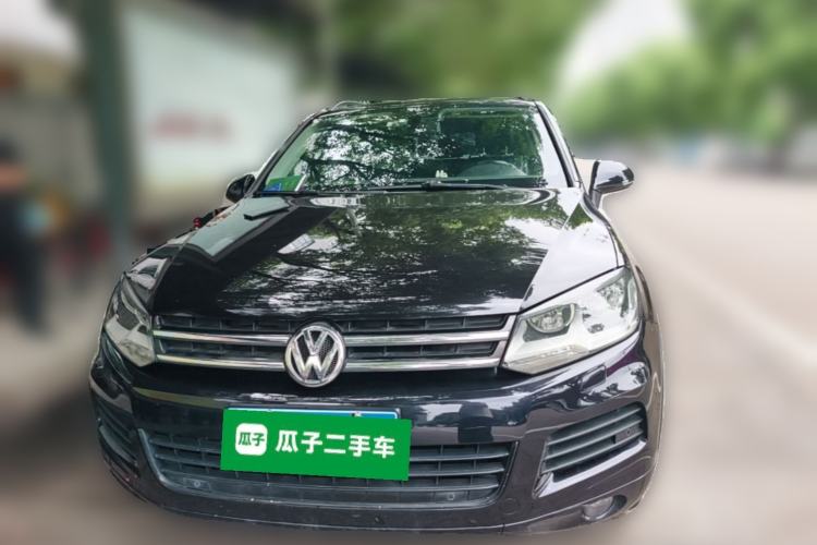 Used Volkswagen Touareg 2014 3.0 TSI New Edition Front