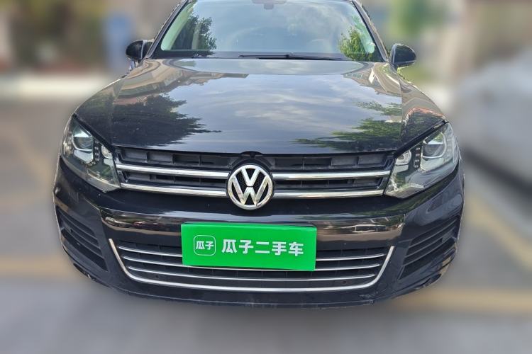 Used Volkswagen Touareg 2014 3.0 TSI New Edition Front