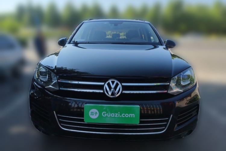 Used Volkswagen Touareg  Front