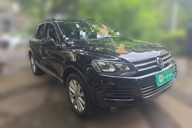 Used Volkswagen Touareg 2014 3.0 TSI New Edition Front Right 45 Deg