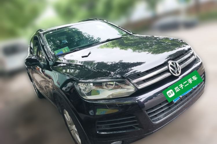 Used Volkswagen Touareg 2014 3.0 TSI New Edition Front Right 45 Deg