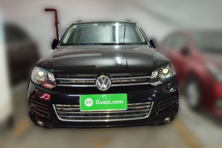 Used Volkswagen Touareg 2014 3.0 TSI New Edition Front