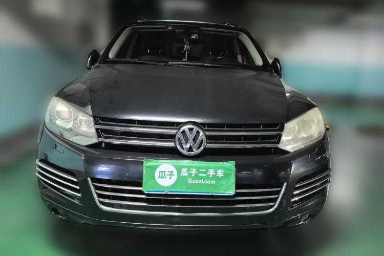 Used Volkswagen Touareg 2014 3.0 TSI New Edition Front