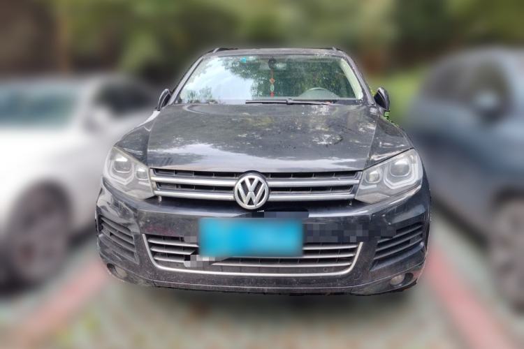 Used Volkswagen Touareg 2014 3.0 TSI New Edition Front
