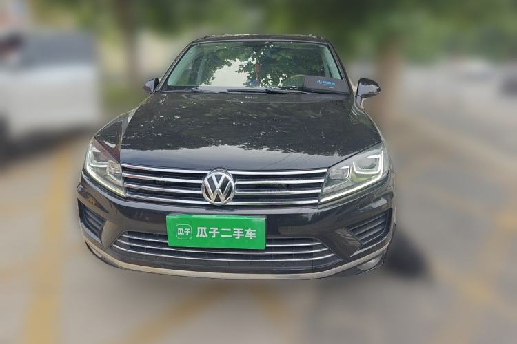 Used Volkswagen Touareg  Front