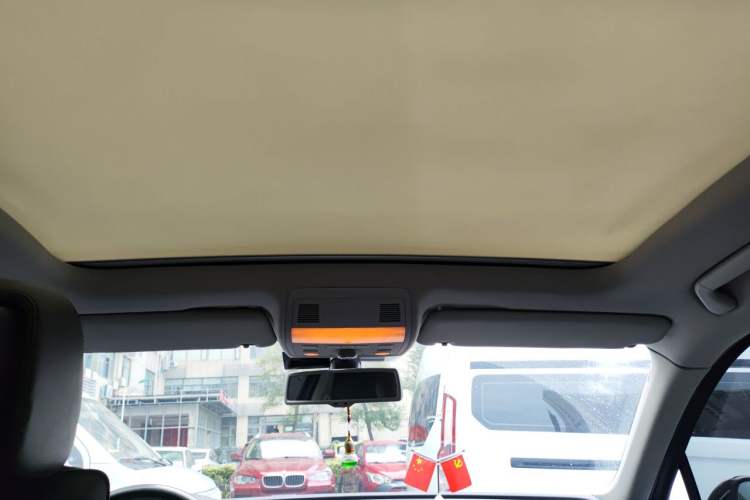 Used Volkswagen Touareg 2014 3.0 TSI New Edition Headliner