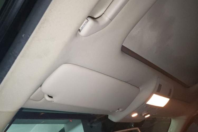 Used Volkswagen Touareg 2014 3.0 TSI New Edition Headliner
