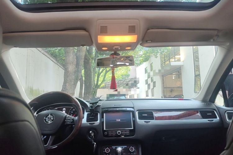 Used Volkswagen Touareg 2014 3.0 TSI New Edition Headliner