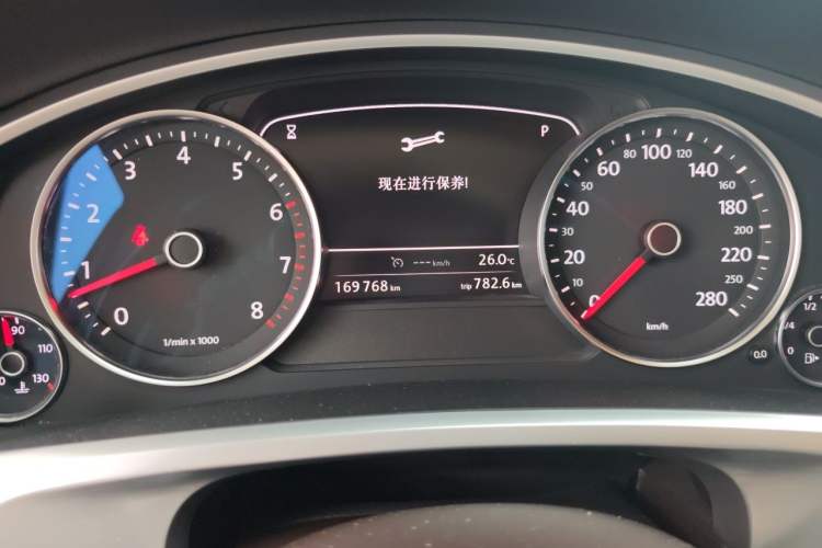 Used Volkswagen Touareg 2014 3.0 TSI New Edition Instrument Cluster