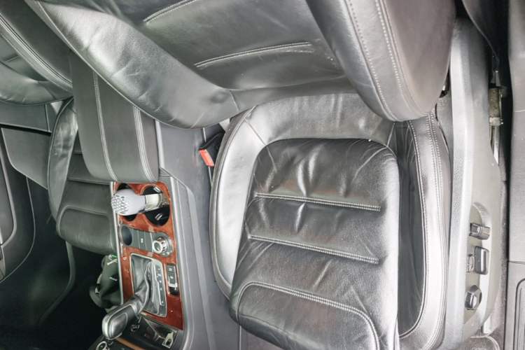 Used Volkswagen Touareg 2014 3.0 TSI New Edition Left Front Seat