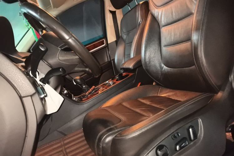 Used Volkswagen Touareg 2014 3.0 TSI New Edition Left Front Seat