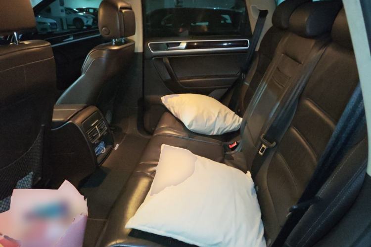 Used Volkswagen Touareg 2014 3.0 TSI New Edition Left Rear Seat