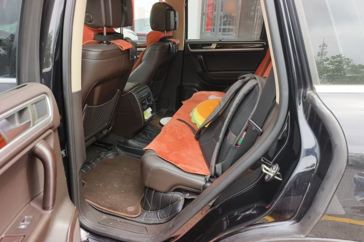 Used Volkswagen Touareg 2014 3.0 TSI New Edition Left Rear Seat