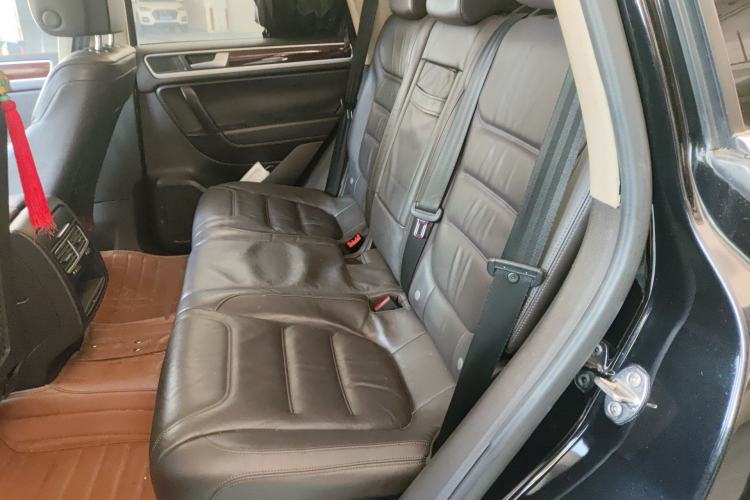 Used Volkswagen Touareg 2014 3.0 TSI New Edition Left Rear Seat