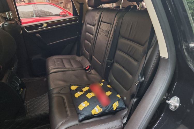 Used Volkswagen Touareg 2014 3.0 TSI New Edition Left Rear Seat