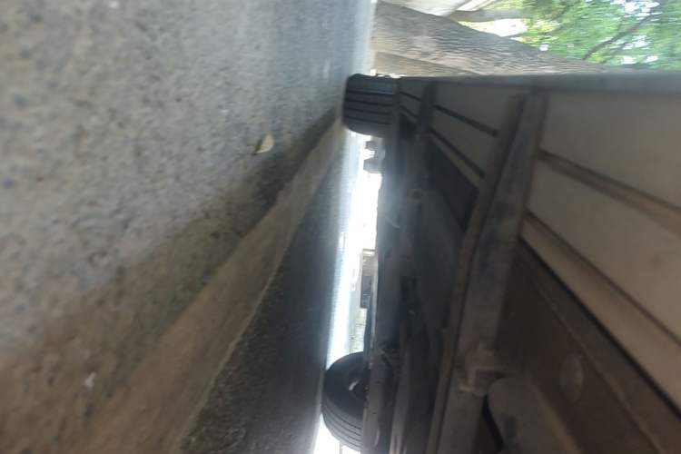 Used Volkswagen Touareg 2014 3.0 TSI New Edition Left Side Sill