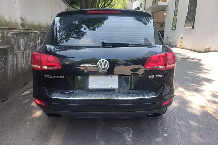 Used Volkswagen Touareg 2014 3.0 TSI New Edition Rear