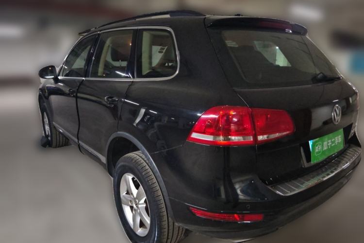 Used Volkswagen Touareg 2014 3.0 TSI New Edition Rear Left 45 Deg
